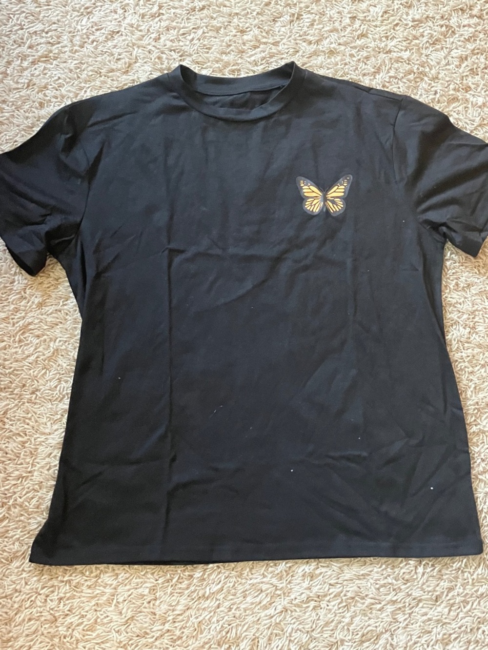 Amazon black tee